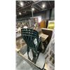 Image 2 : PALLET OF ASSORTED PATIO CHAIRS
