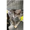 Image 2 : PALLET OF BROWN PLASTIC PATIO CHAIRS
