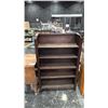 Image 2 : 5 TIER WOOD BOOKSHELF AND WOOD TABLE WITH DROP SIDES