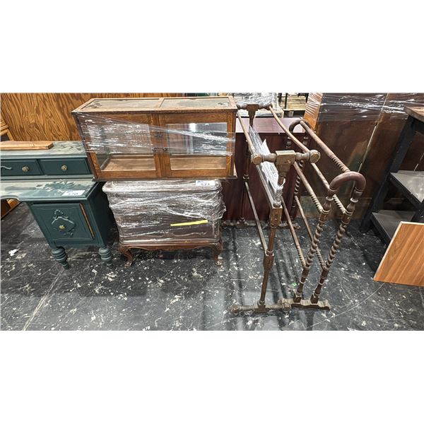 WOOD AND GLASS DISPLAY CABINET, 2 DRAWER HEAVILY CARVED NIGHTSTAND AND 2 ANTIQUE CLOTHES HANGERS