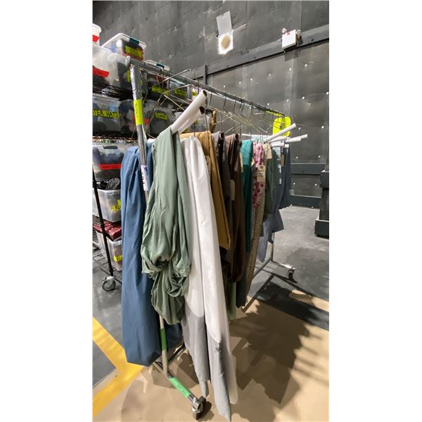 MOBILE CLOTHING RACK WITH ASSORTED SET DEC WARDROBE- DOUBLE SHEET SETS