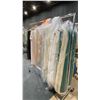 Image 1 : MOBILE CLOTHING RACK WITH ASSORTED SET DEC WARDROBE- ASSORTED BED COVERS
