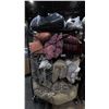 Image 1 : CONTENTS OF RACK- ASSORTED DECORATIVE PILLOWS *RACK NOT INCLUDED*