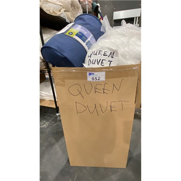 4 QUEEN SIZE DUVETS