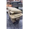 Image 2 : CABELAS HEAVY DUTY CAMPING COOLER