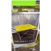 Image 3 : YELLOW METAL PATIO TABLE WITH 6 CHAIRS
