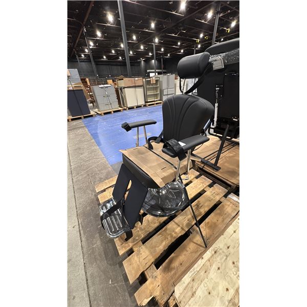LEATHER RECLINING MEDICAL CHAIR WITH RESTRAINTS