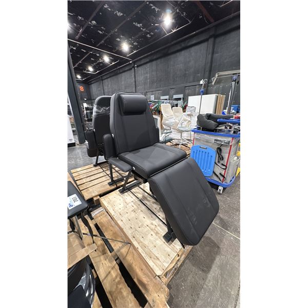 LEATHER RECLINING MEDICAL CHAIR