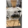 Image 3 : LG WASHER AND DRYER SET