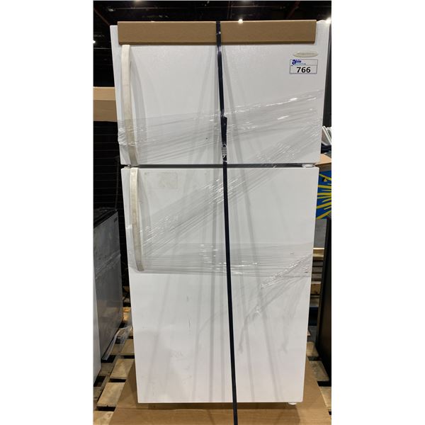FRIGIDAIRE WHITE TEXTURED FREEZER TOP REFRIGERATOR