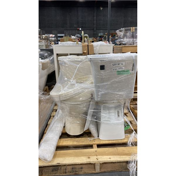 PALLET WITH 2 TOILETS