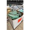 Image 2 : PALLET BOX OF ASSORTED TARPS