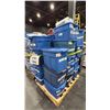 Image 2 : PALLET OF ASSORTED SET DEC ITEMS-HARD HATS, DINER BASKETS, LAPTOP BAGS, CHAIRBACKS, KNIVES, FIRST