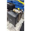 Image 2 : 2 ROLLING CARRY ON BAGS