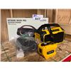 Image 2 : DEWALT BLUETOOTH RADIO, 2 BLUETOOTH SPEAKERS & POWER INVERTER