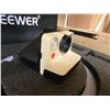 Image 2 : 2 NEEWER RING LIGHTS AND POLARIOD CAMERA