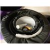 Image 2 : SINGING BOWL SET IN CASE
