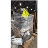 Image 2 : PALLET OF 8 ASSORTED SIZE WOODEN CHESTS/STORAGE TRUNKS