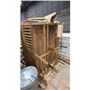 Image 2 : PALLET OF 4 WOODEN BENCHES