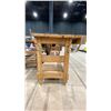 Image 2 : LARGE 2 TIER MOBILE WOODWORKING TABLE WITH VICE