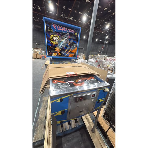 "FLIGHT 2000" VINTAGE PINBALL MACHINE WITH KEY