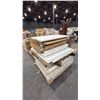 Image 2 : PALLET OF ASSORTED WHITE METAL PANELS
