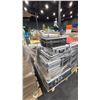 Image 1 : PALLET OF ASSORTED PELICAN CASES
