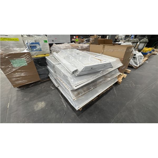 PALLET OF LIGHT PANELS