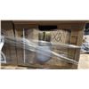 Image 2 : PALLET OF ASSORTED WALL MOUNT LIGHTS