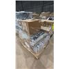 Image 1 : PALLET OF ASSORTED LIGHTING