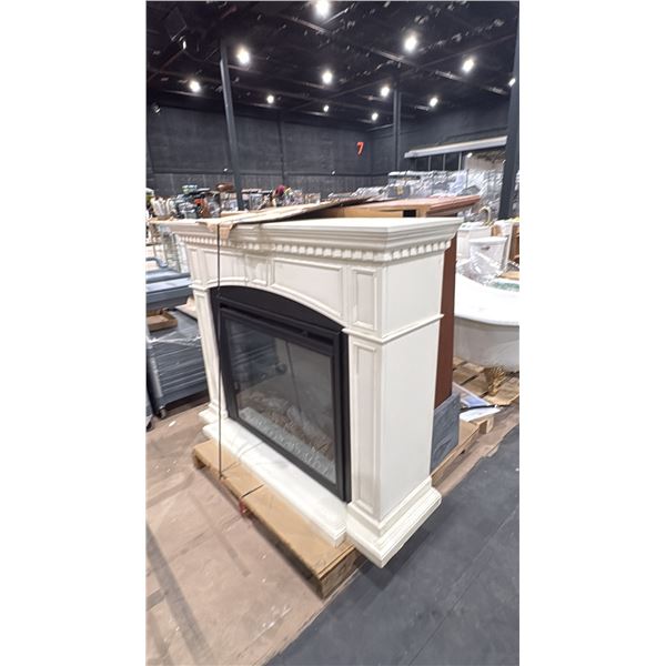 NAPOLEON ELECTRIC FIREPLACE WITH MANTLE & WOODEN FIREPLACE MANTLE