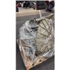 Image 1 : PALLET OF PROP SATELLITE DISHES