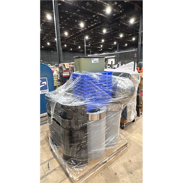 PALLET OF ASSORTED GARBAGE CANS/RECYCLE BINS