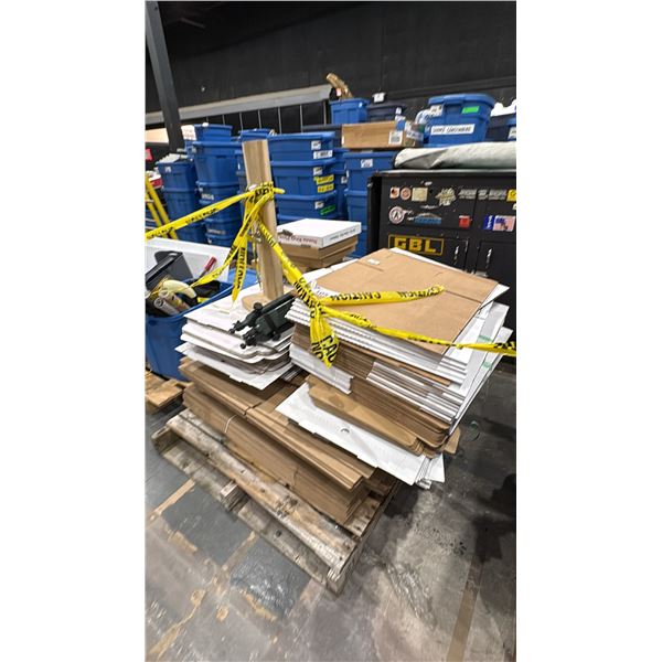 PALLET OF ASSORTED BOXES