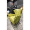 Image 1 : GREEN LEATHER ARM CHAIR