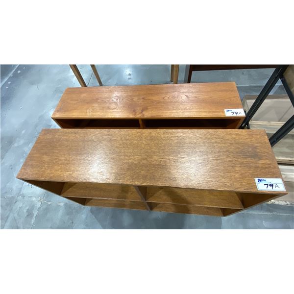 PAIR OF BOOKSHELVES