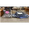 Image 3 : PALLET OF TABLE TOPS, PALLET OF TABLE LEGS & WOOD DESK