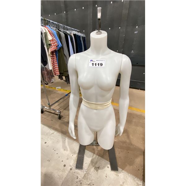 MANNEQUIN BODY ON METAL STAND