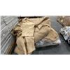 Image 1 : PALLET OF ASSORTED BURLAP MATERIAL