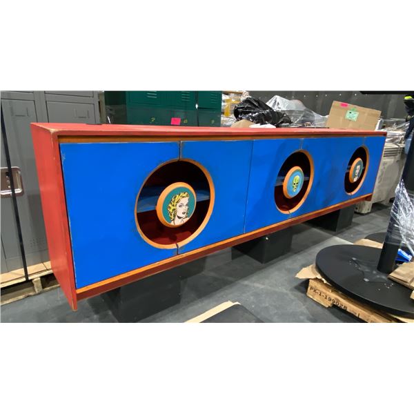 LARGE RETRO COMIC MOTIF MEDIA STAND