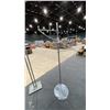 Image 3 : 2 METAL FREESTANDING CLOTHING RACKS