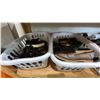 Image 2 : 2 SHELVES OF ASSORTED WOMENS SHOES