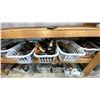 Image 5 : 2 SHELVES OF ASSORTED WOMENS SHOES