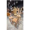 Image 2 : GROUP OF 6 ASSORTED STOOLS
