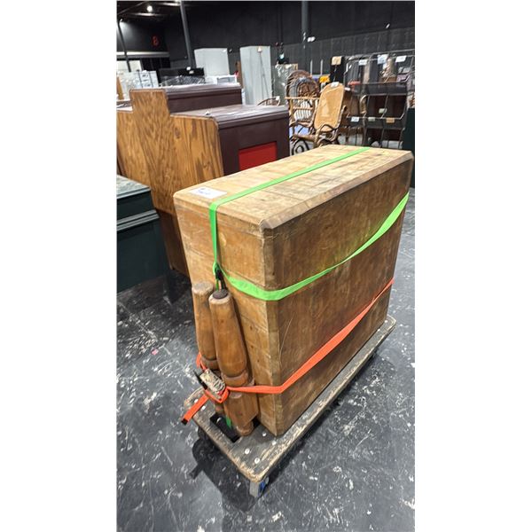 SOLID WOOD SQUARE TABLE