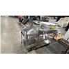 Image 2 : 2 STAINLESS STEEL MOBILE CARTS WITH DRAWERS & 2 BINS OF OXYGEN OUTLETS, MEDIC, SUCTION REGULATOR &