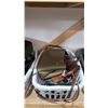 Image 3 : 4 BASKETS OF ASSORTED PURSES