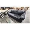 Image 2 : BLACK LEATHER COUCH