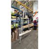 Image 1 : LARGE METAL EASEL
