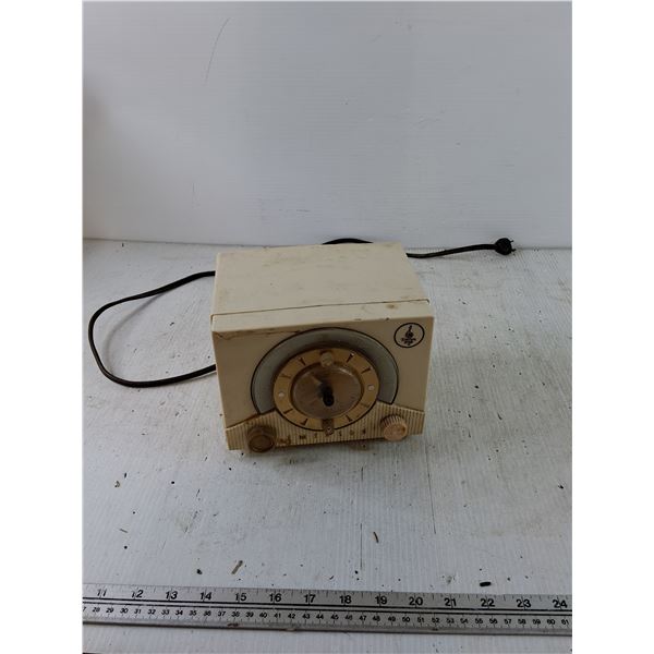 Emerson Alarm Clock Untested